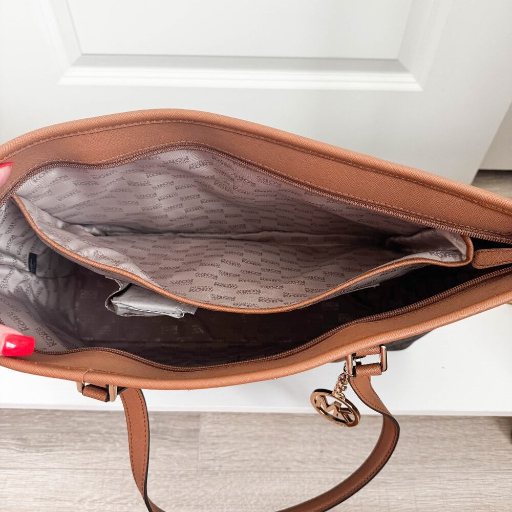 Michael Kors Large Sady Logo Signature Tote Handbag